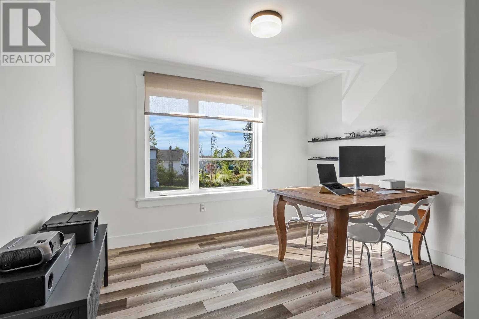 33 Beacon Hill Drive
