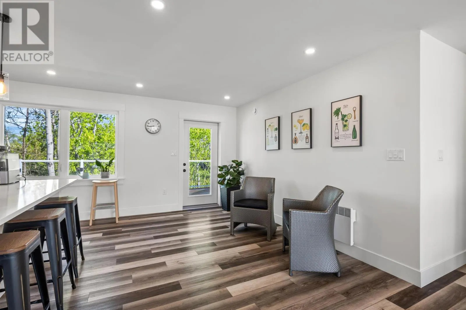 33 Beacon Hill Drive