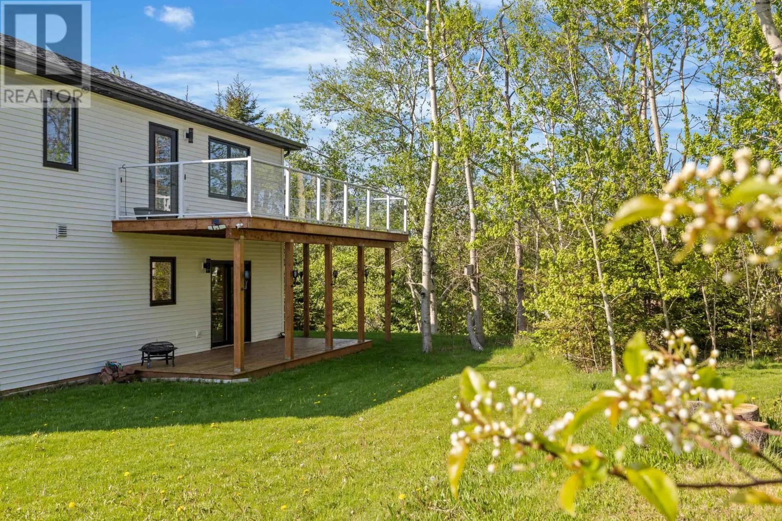 33 Beacon Hill Drive