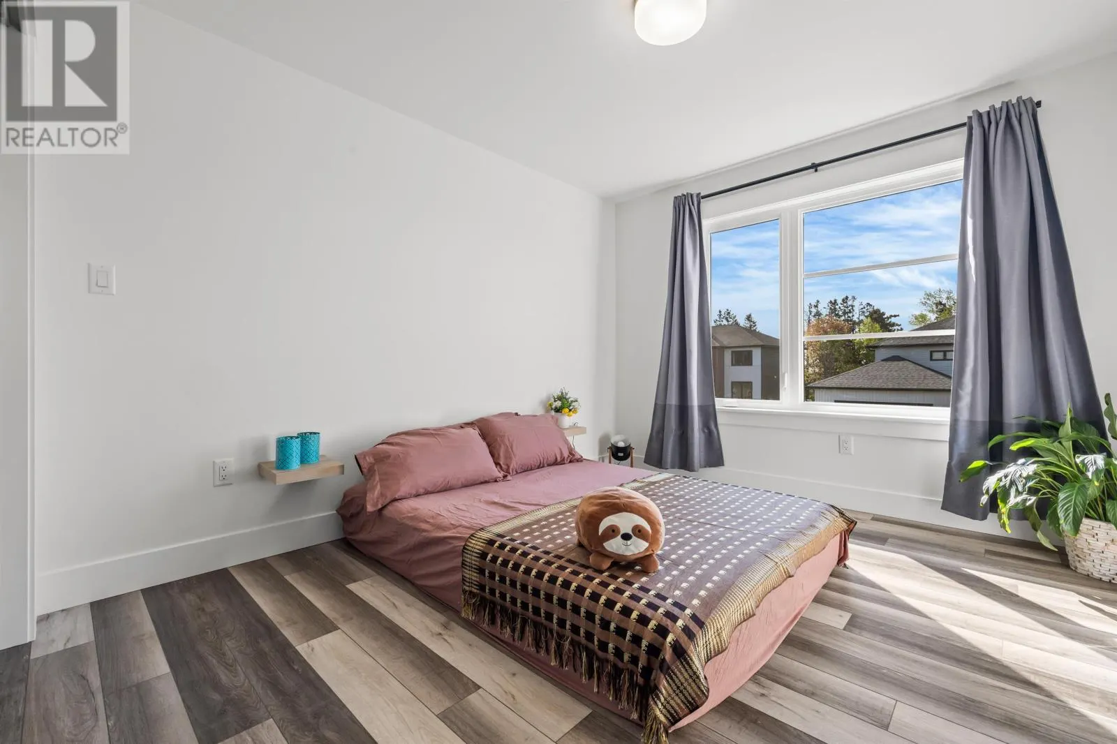 33 Beacon Hill Drive