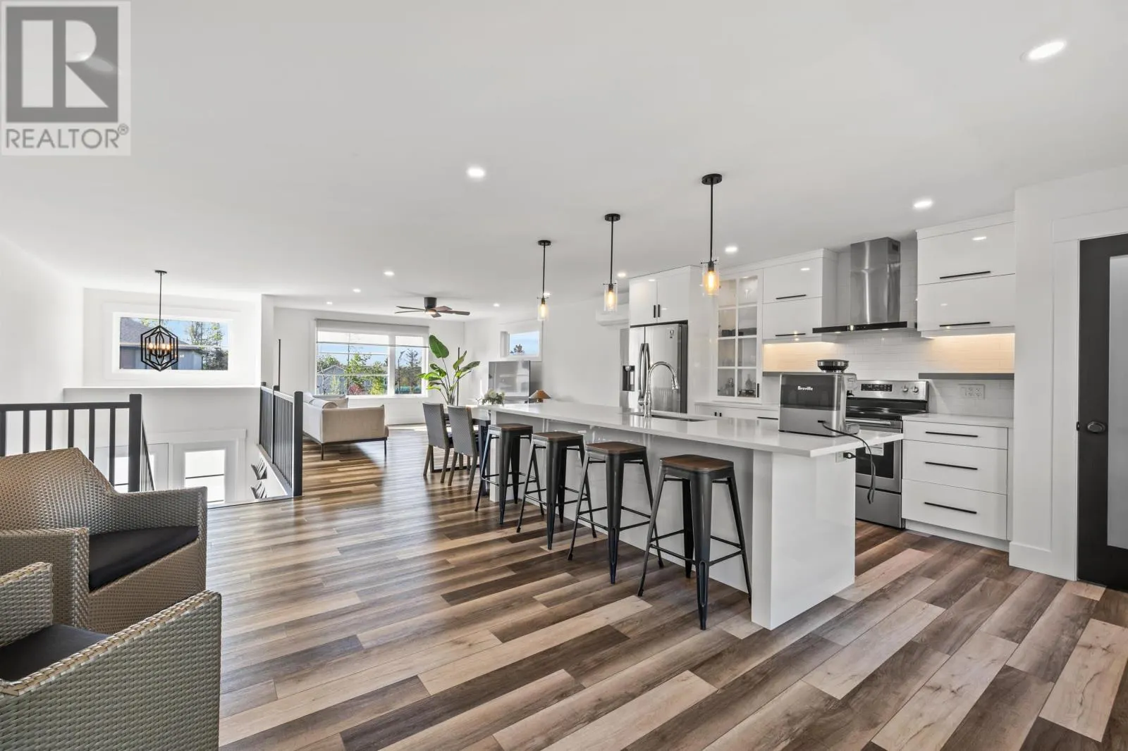 33 Beacon Hill Drive