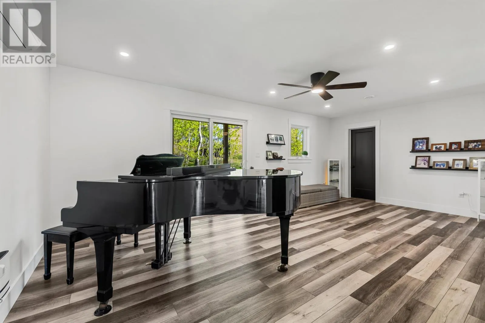 33 Beacon Hill Drive