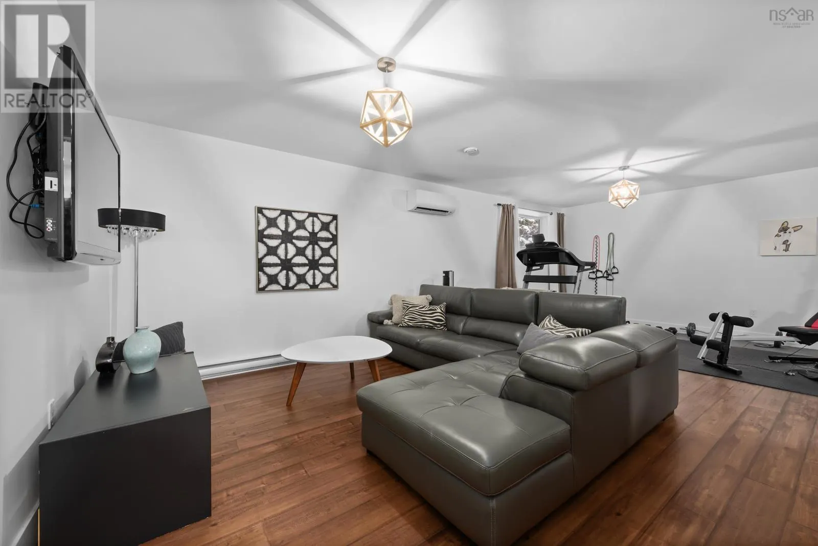 33 Merlot Court