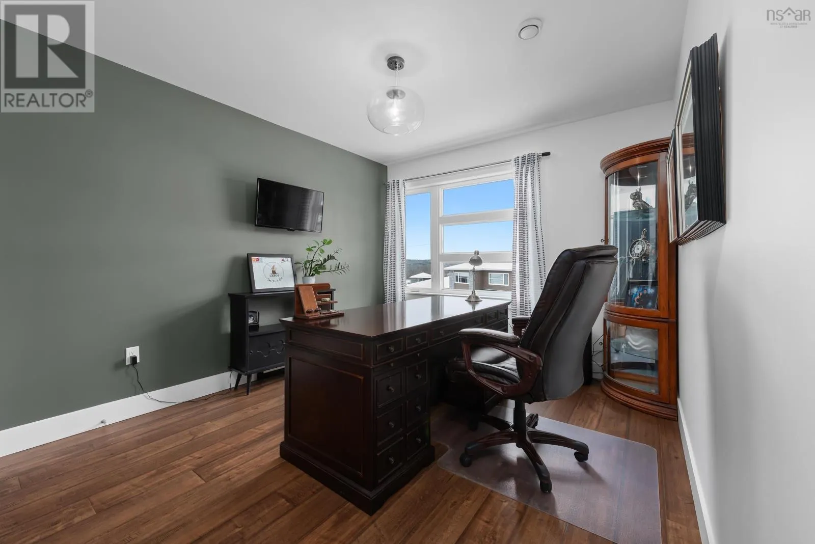 33 Merlot Court
