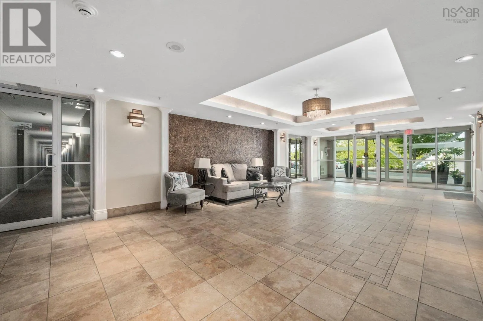 809 60 Walter Havill Drive