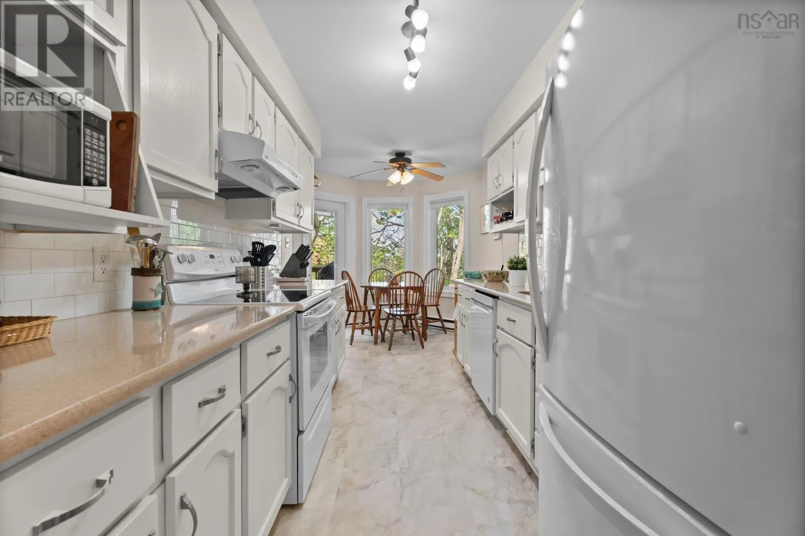 12 Pioneer Ave