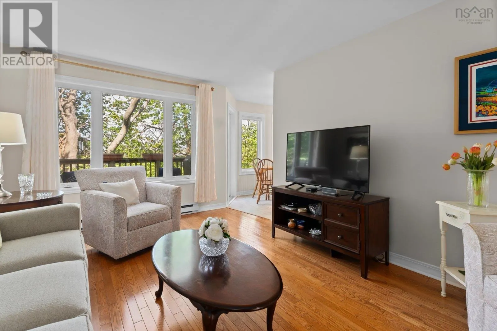 12 Pioneer Ave