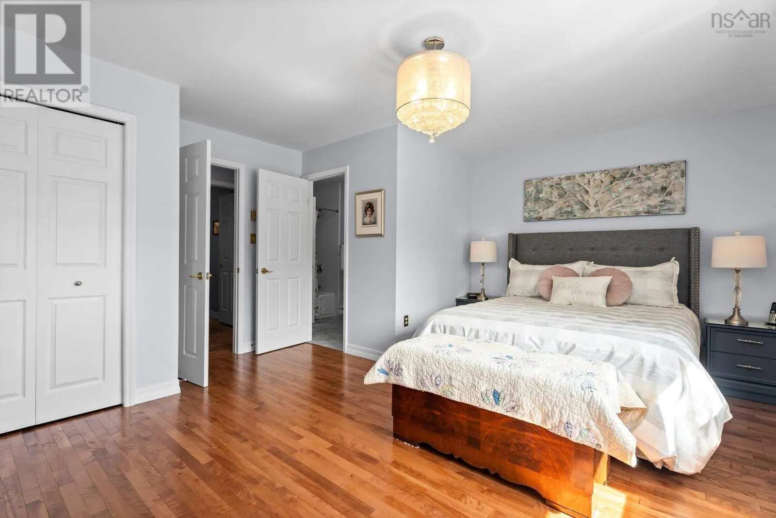 12 Pioneer Ave