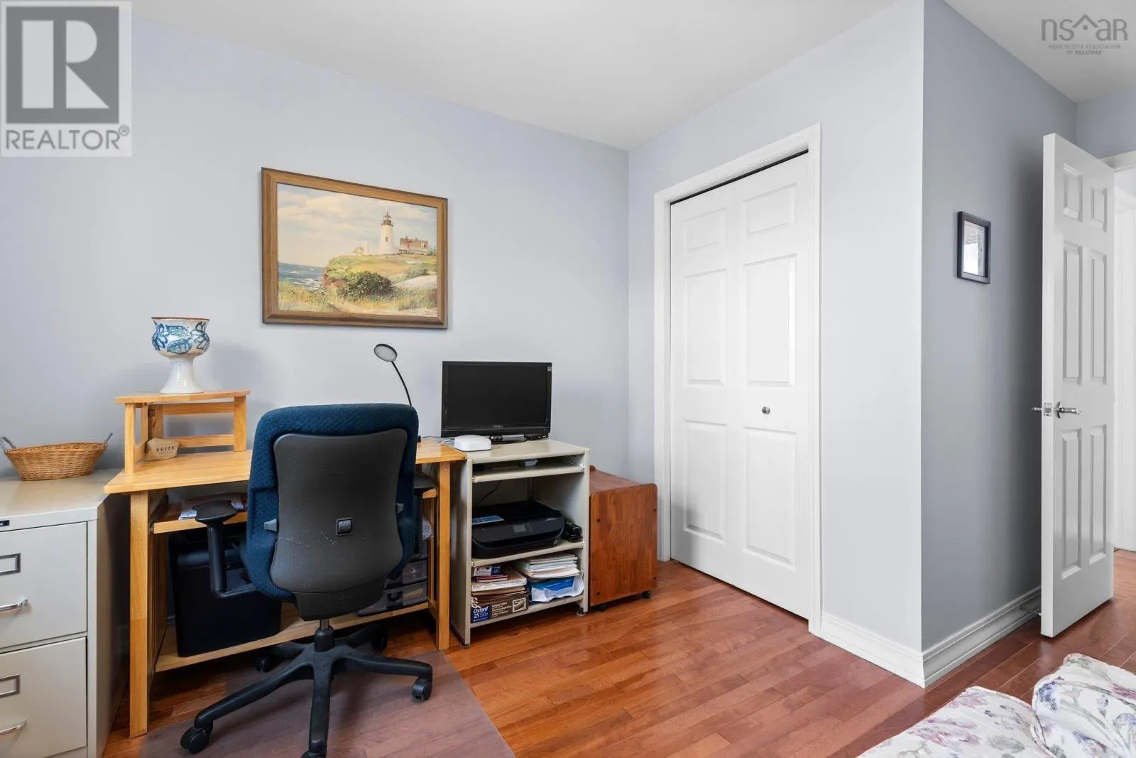 12 Pioneer Ave
