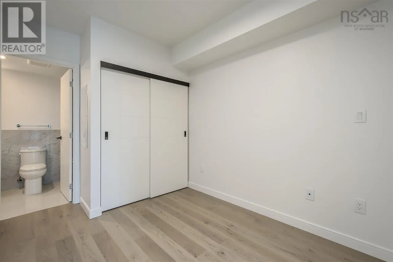 902 1650 GRANVILLE Street