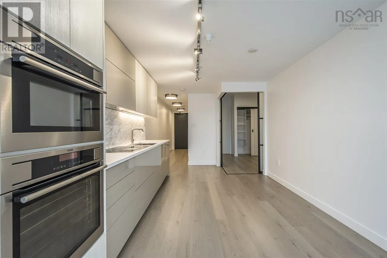 902 1650 GRANVILLE Street