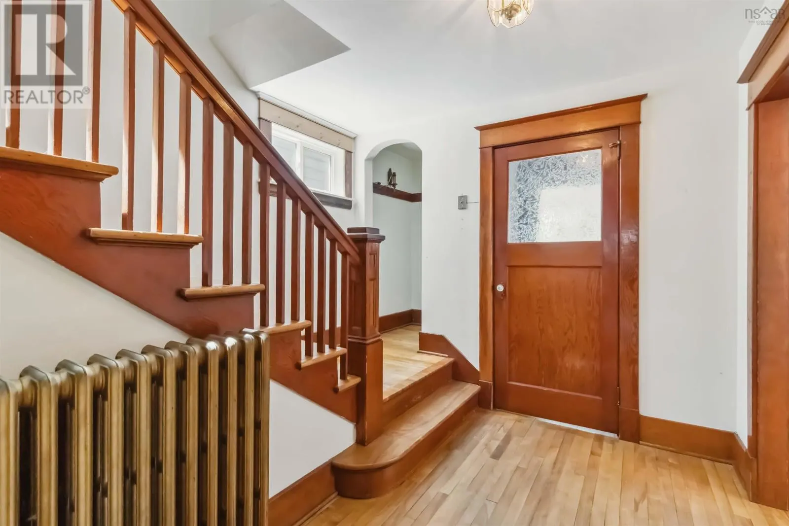 2577 Oxford Street