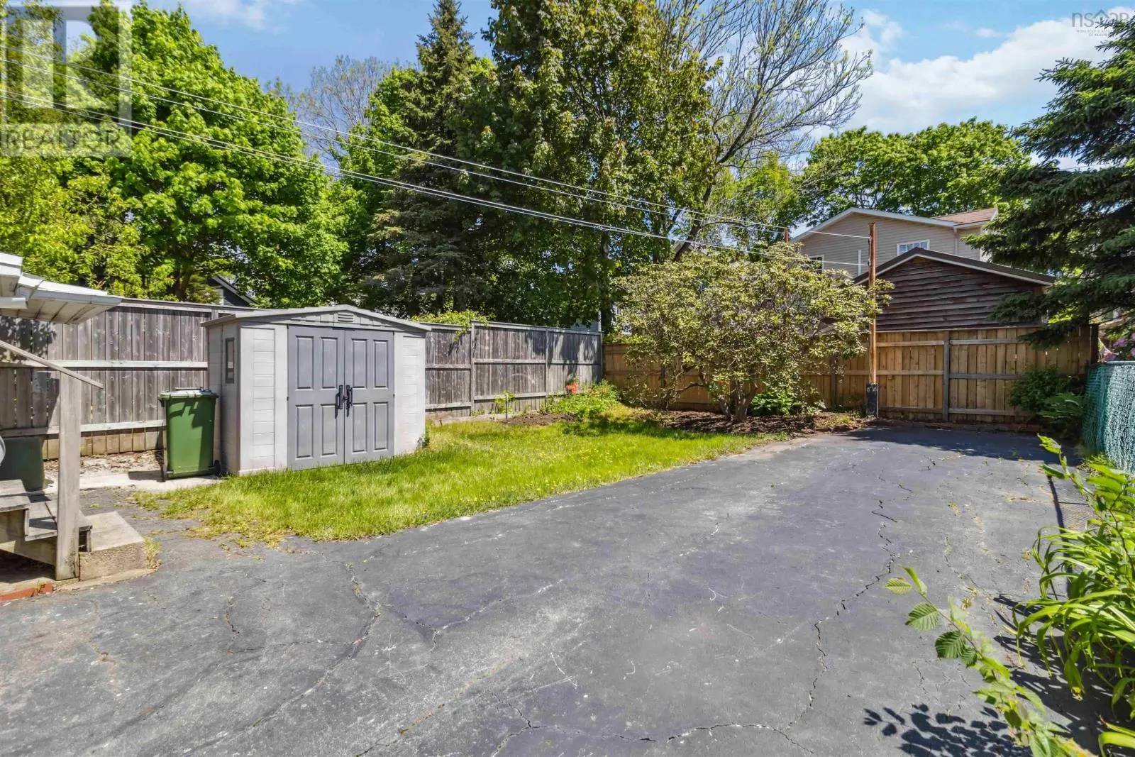 2577 Oxford Street