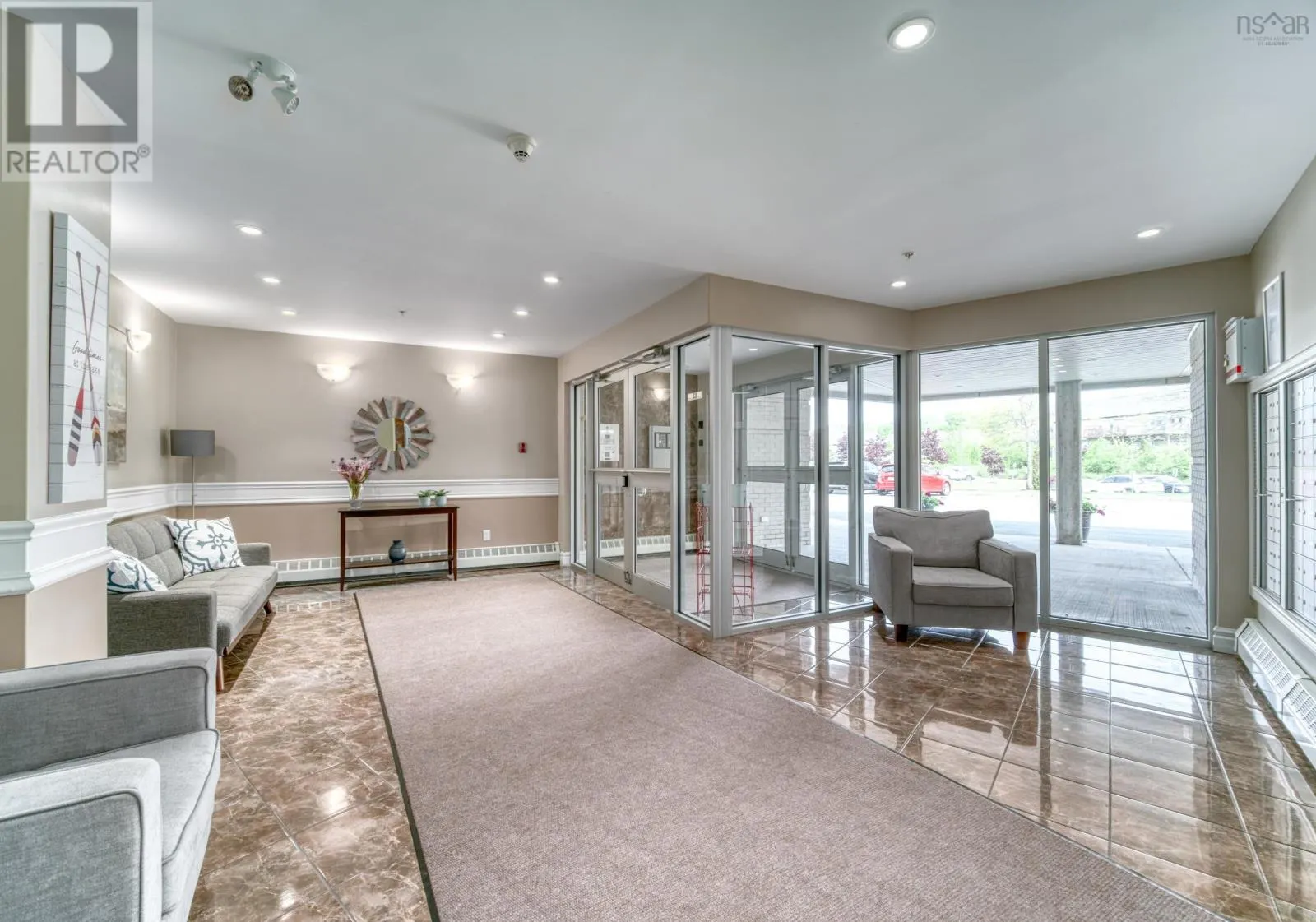 207 89 Pebblecreek Crescent