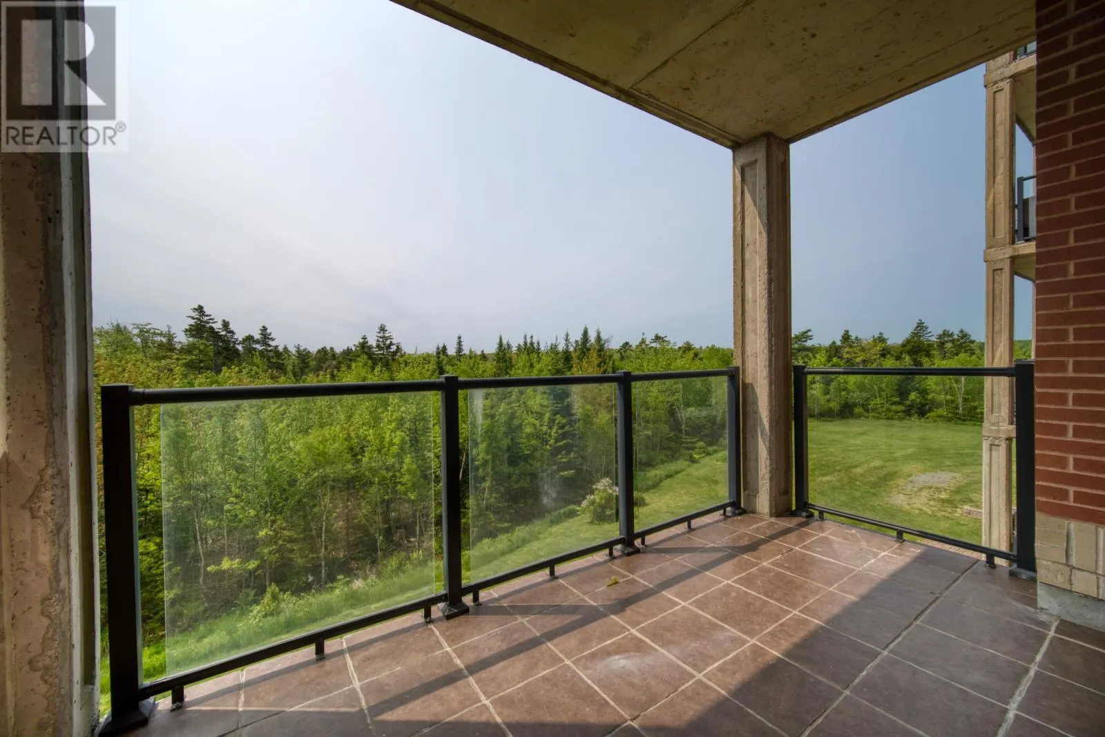 207 89 Pebblecreek Crescent