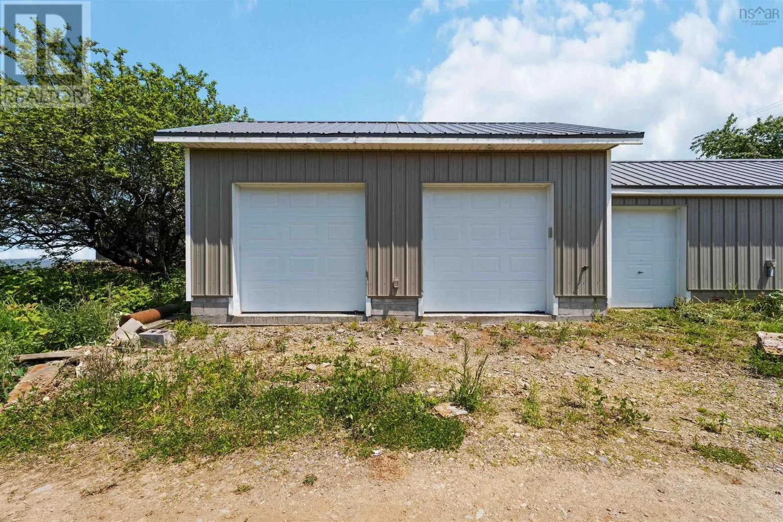 8779 Highway 101