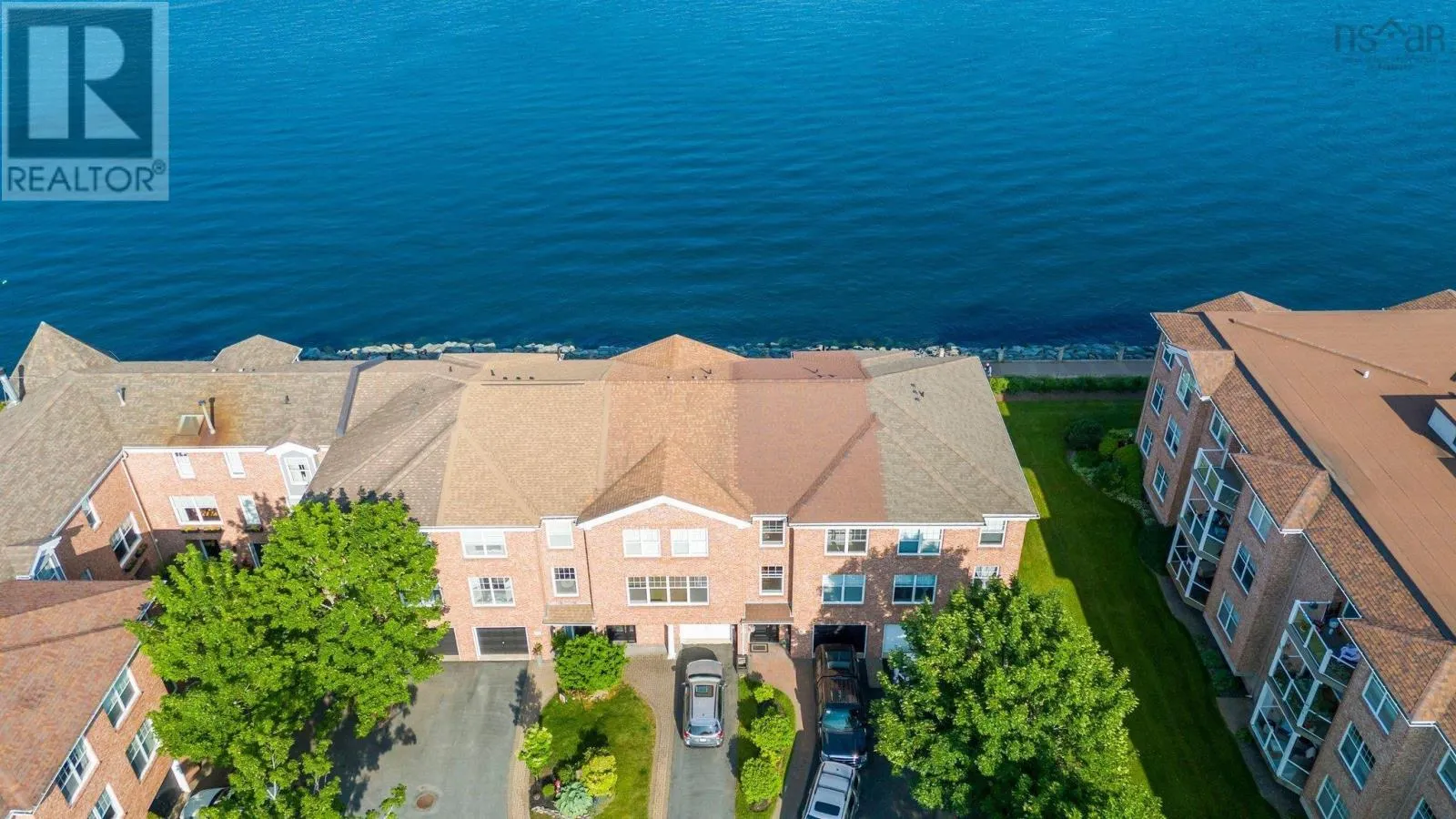 13 Arthur Lismer Court