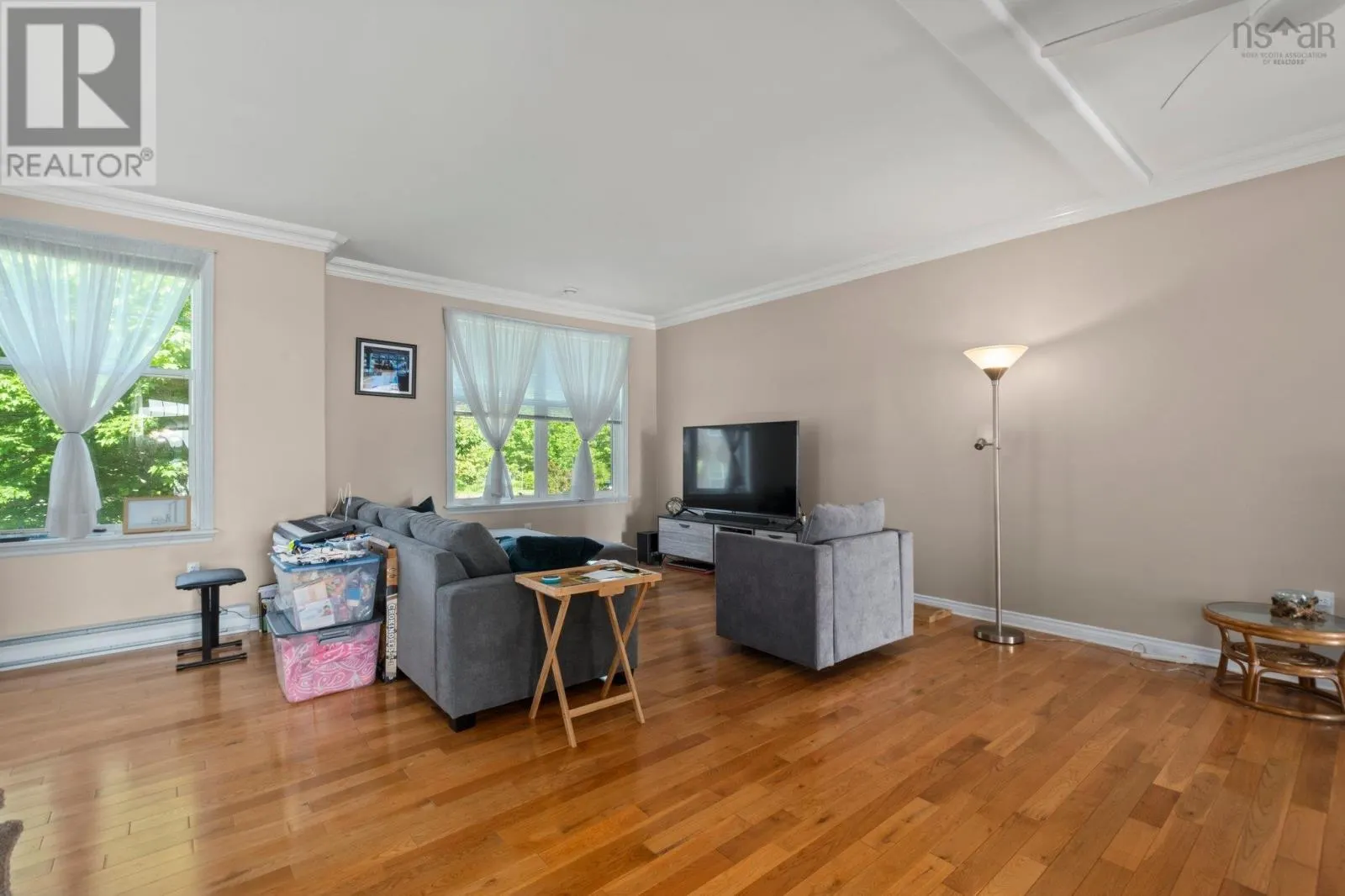 13 Arthur Lismer Court