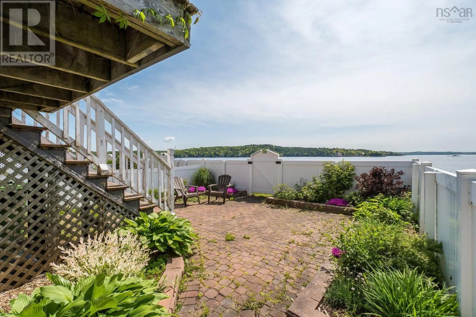 13 Arthur Lismer Court