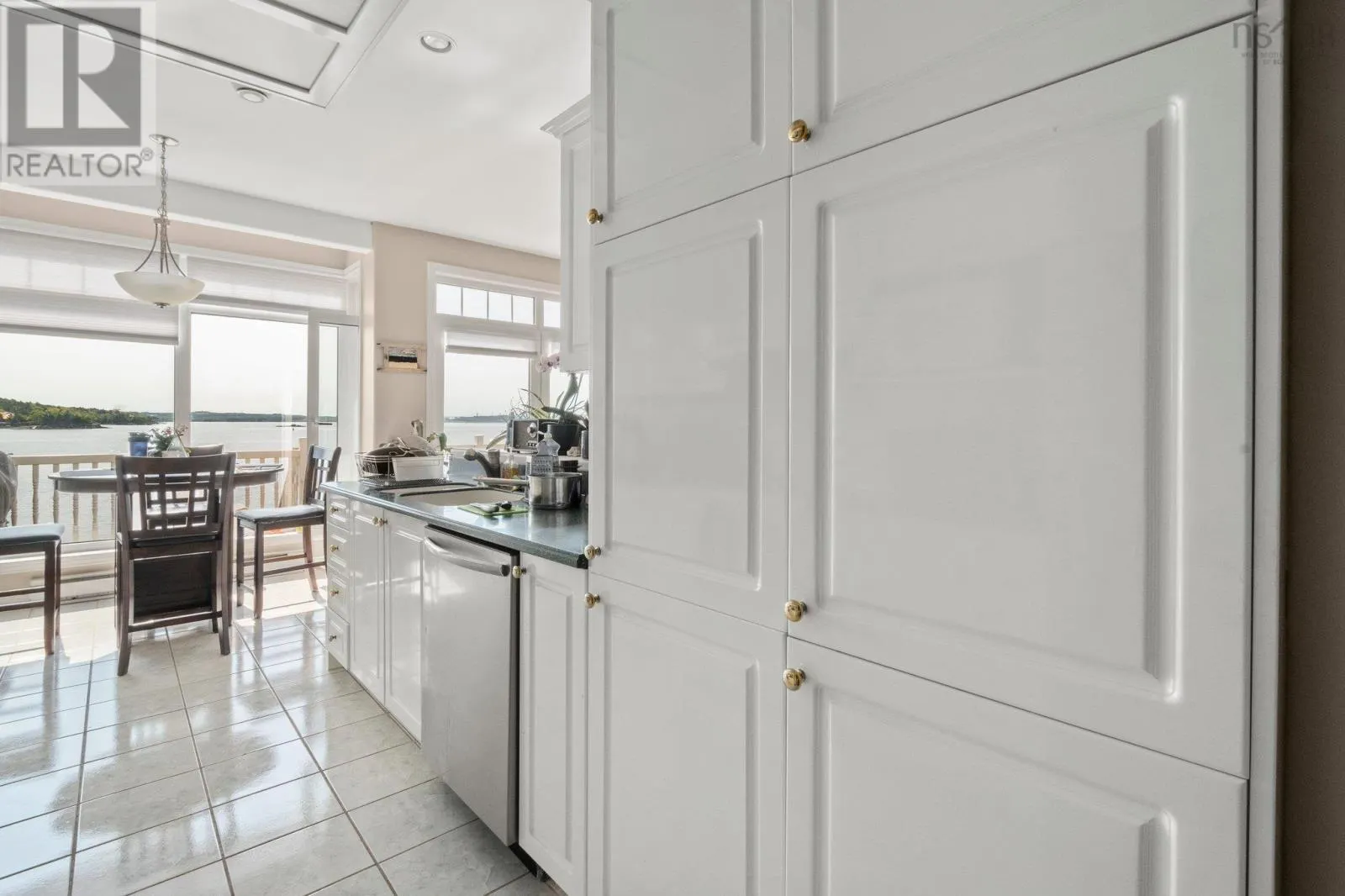 13 Arthur Lismer Court