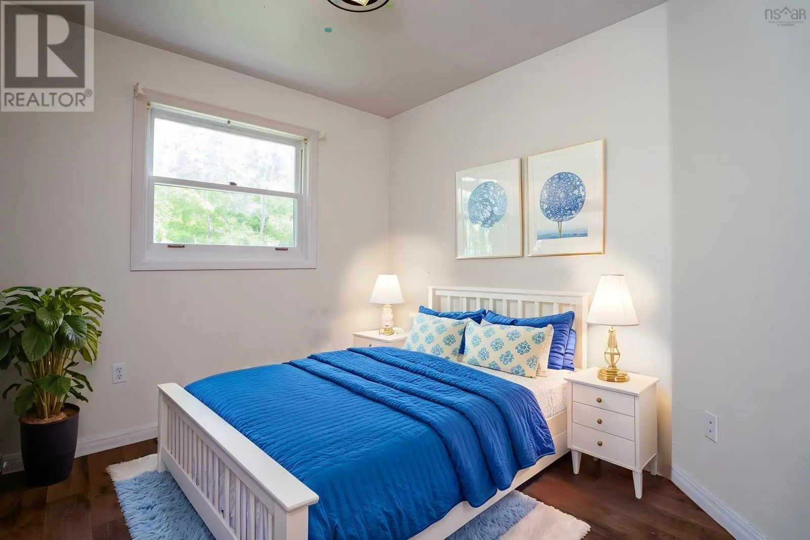 13 Greenhill Road