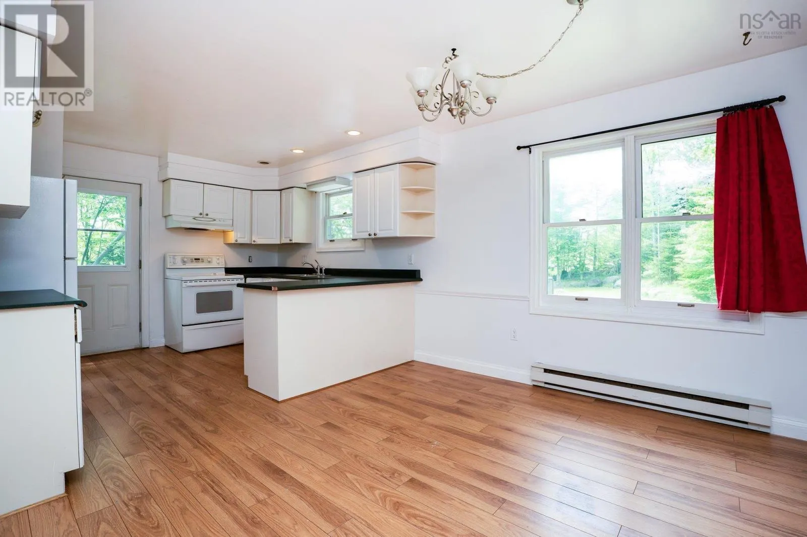 13 Greenhill Road