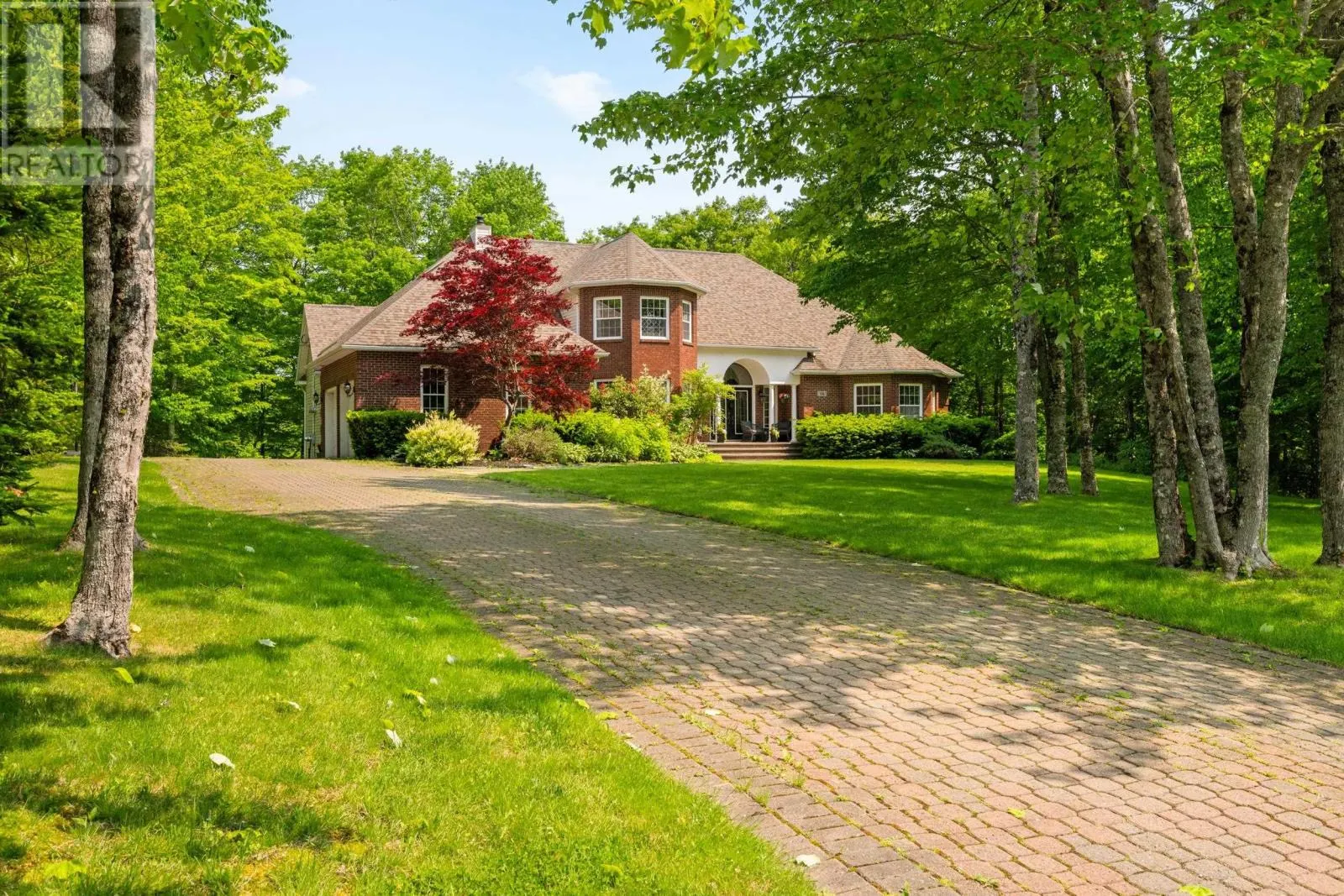 14 Club House Lane