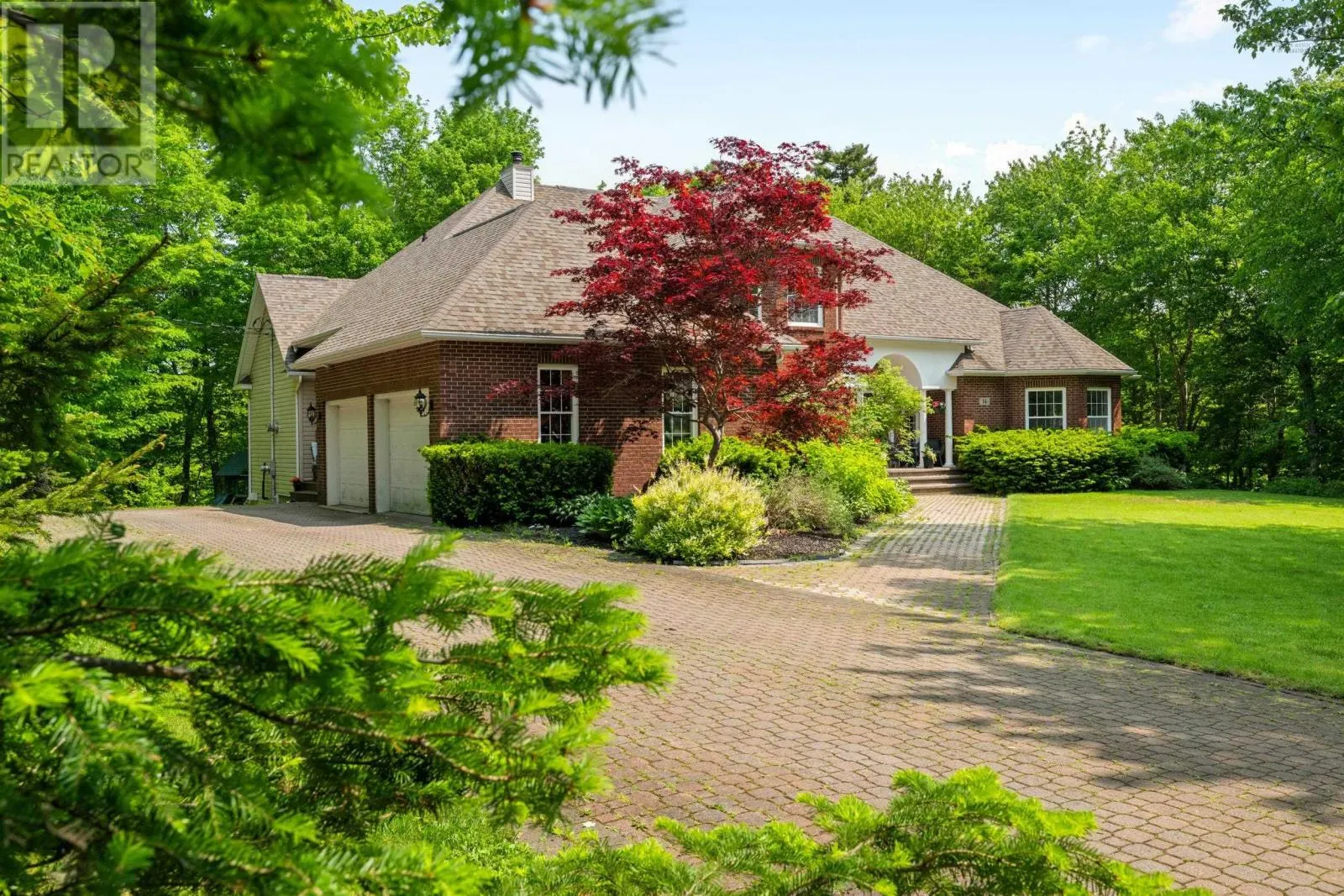 14 Club House Lane