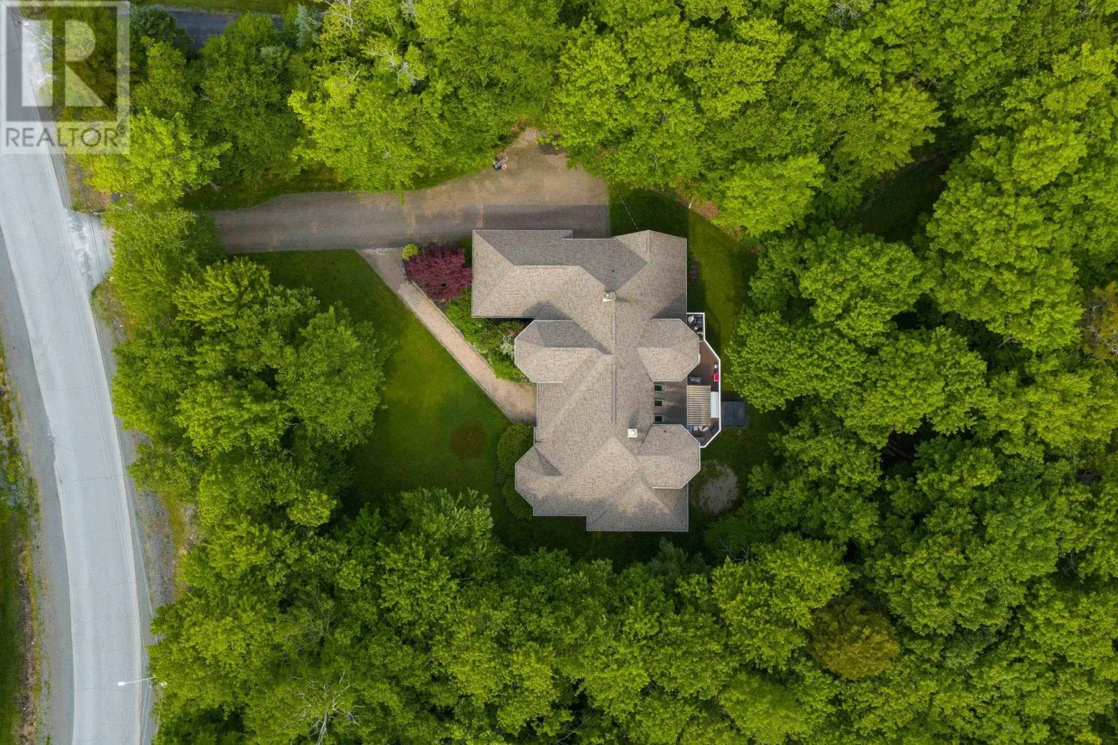 14 Club House Lane