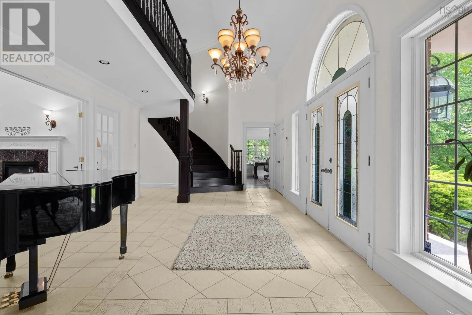 14 Club House Lane