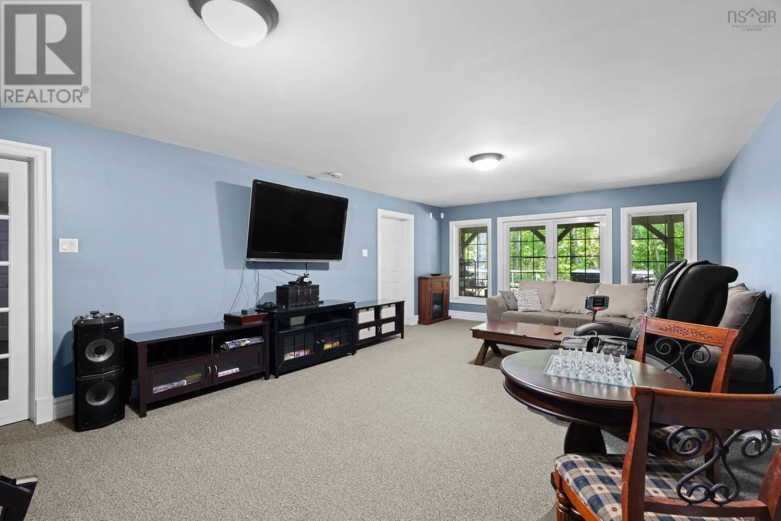 14 Club House Lane