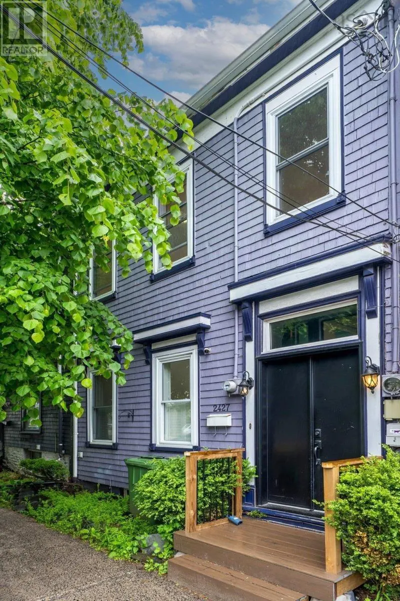 2427 Agricola Street