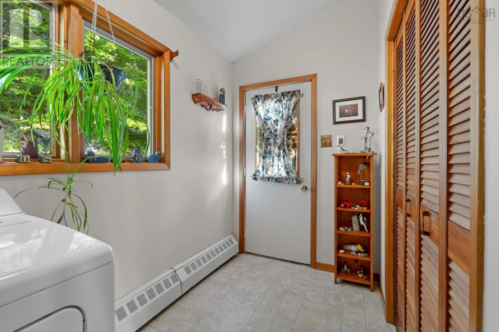 412 Lockview Road
