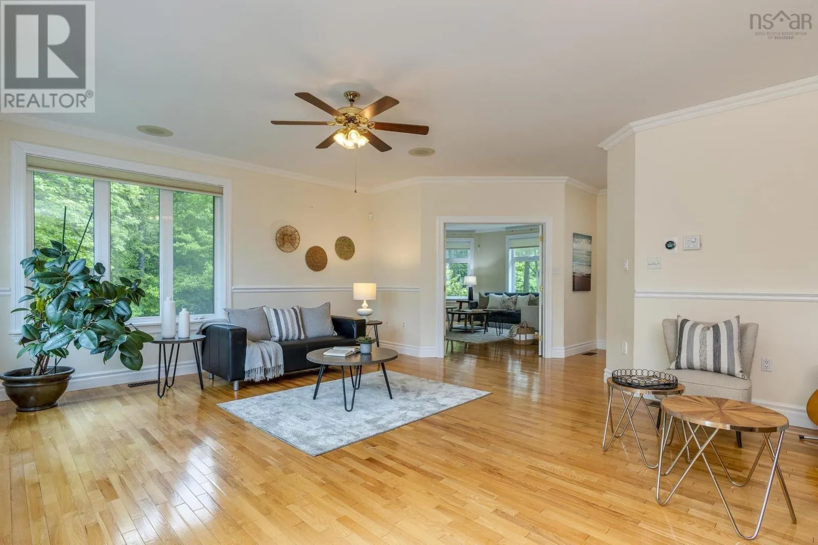 21 Long Lake Drive