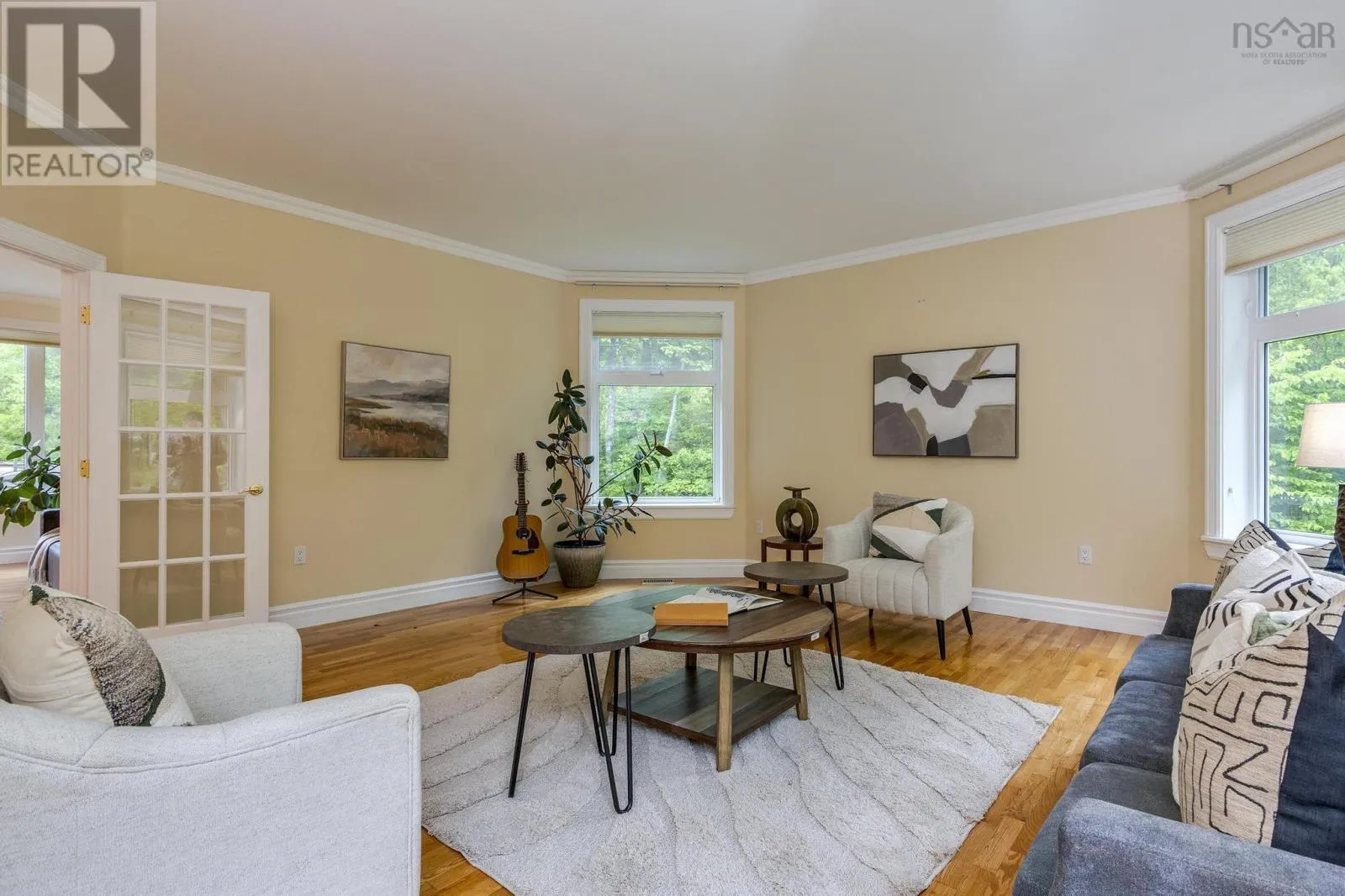 21 Long Lake Drive