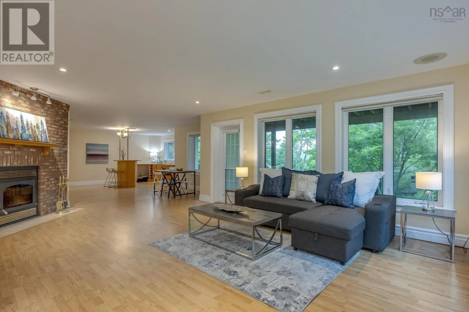 21 Long Lake Drive