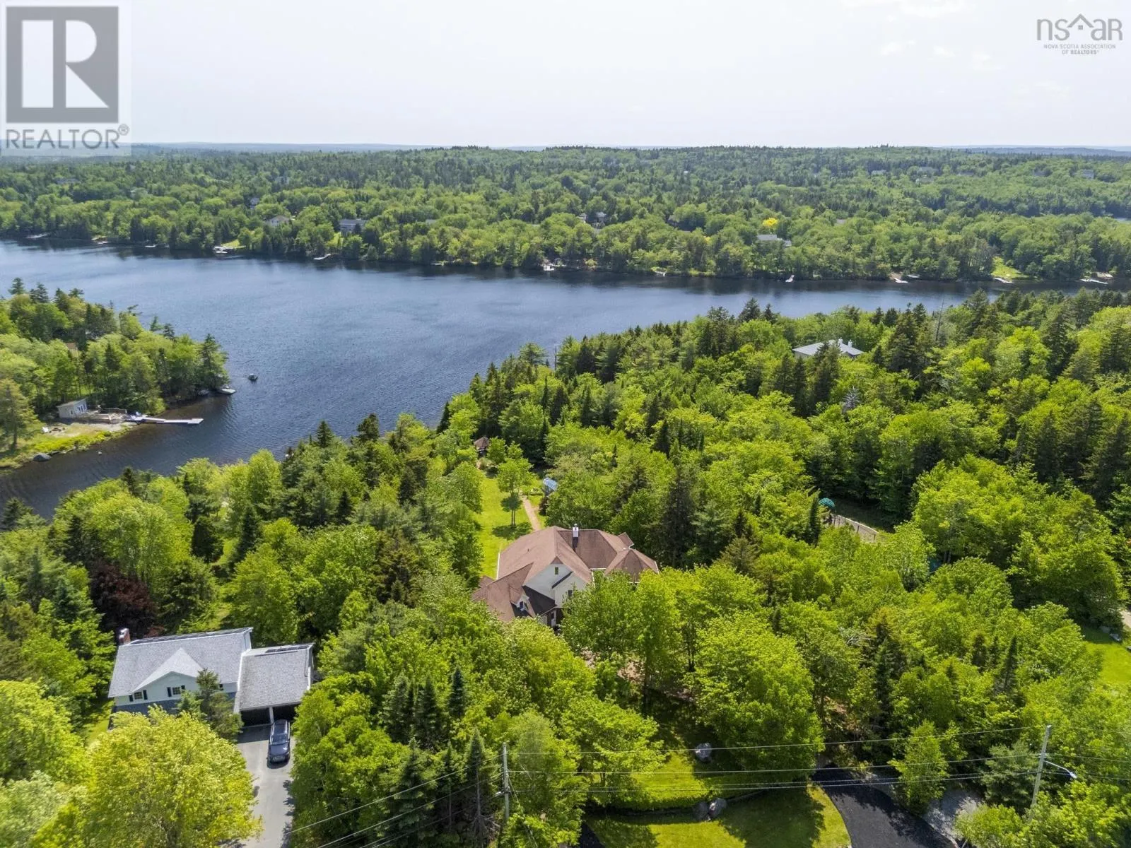 21 Long Lake Drive