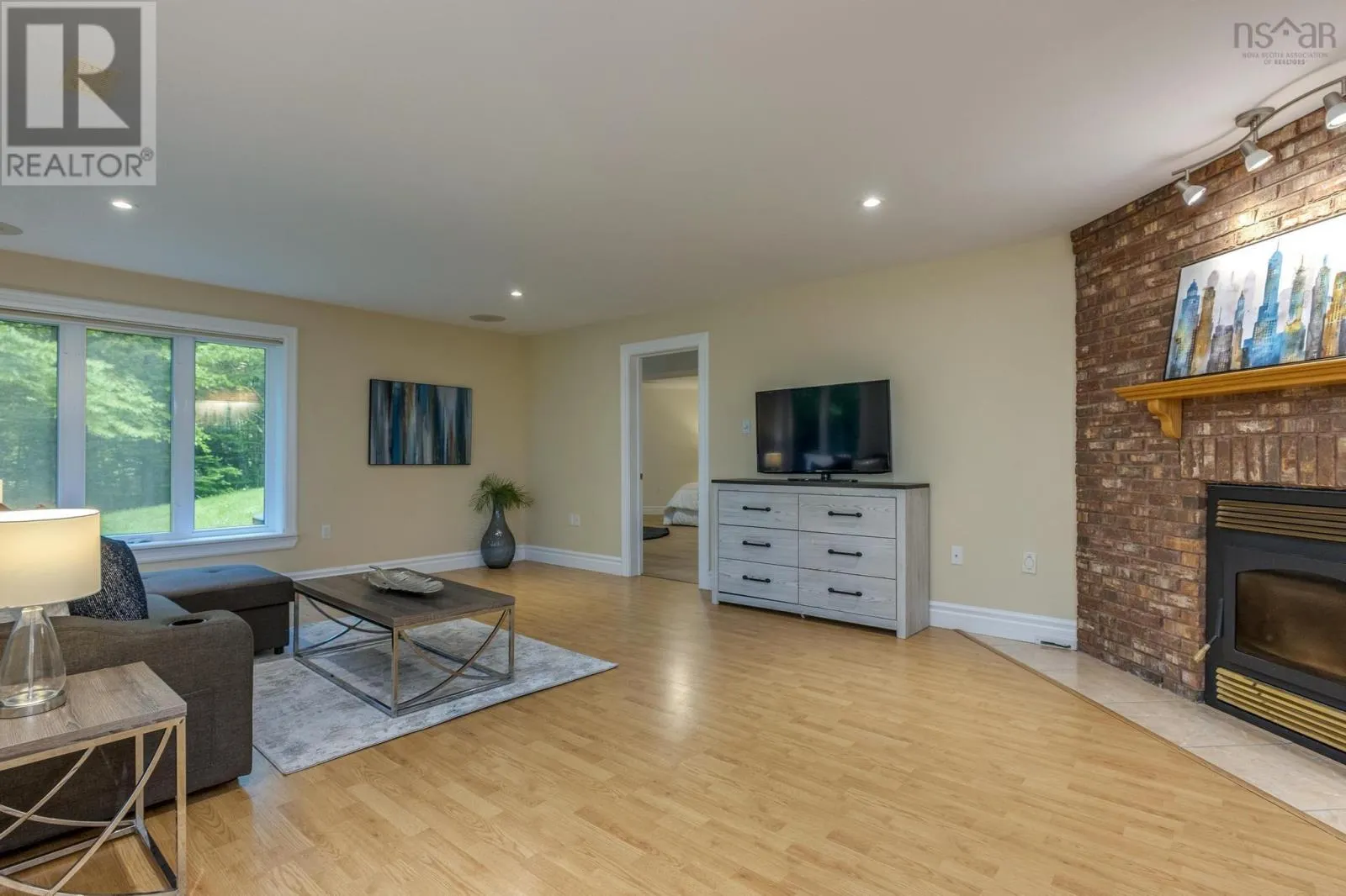 21 Long Lake Drive