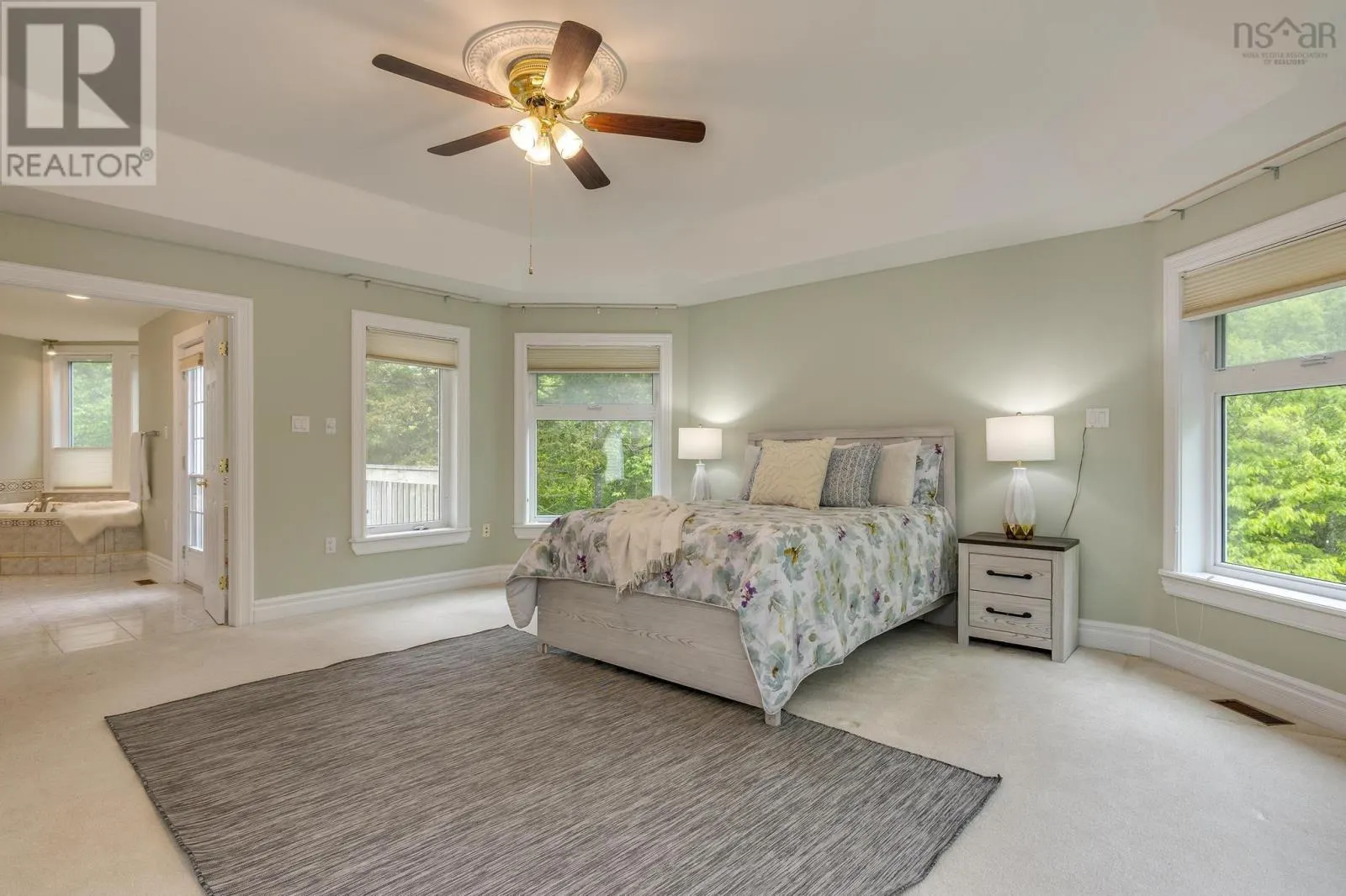 21 Long Lake Drive