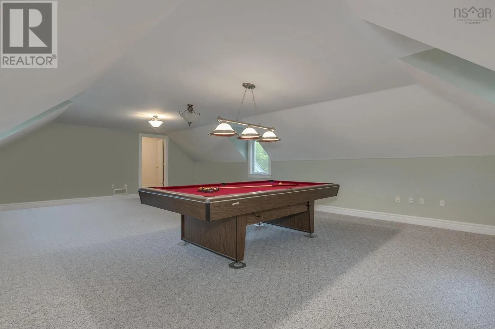 21 Long Lake Drive