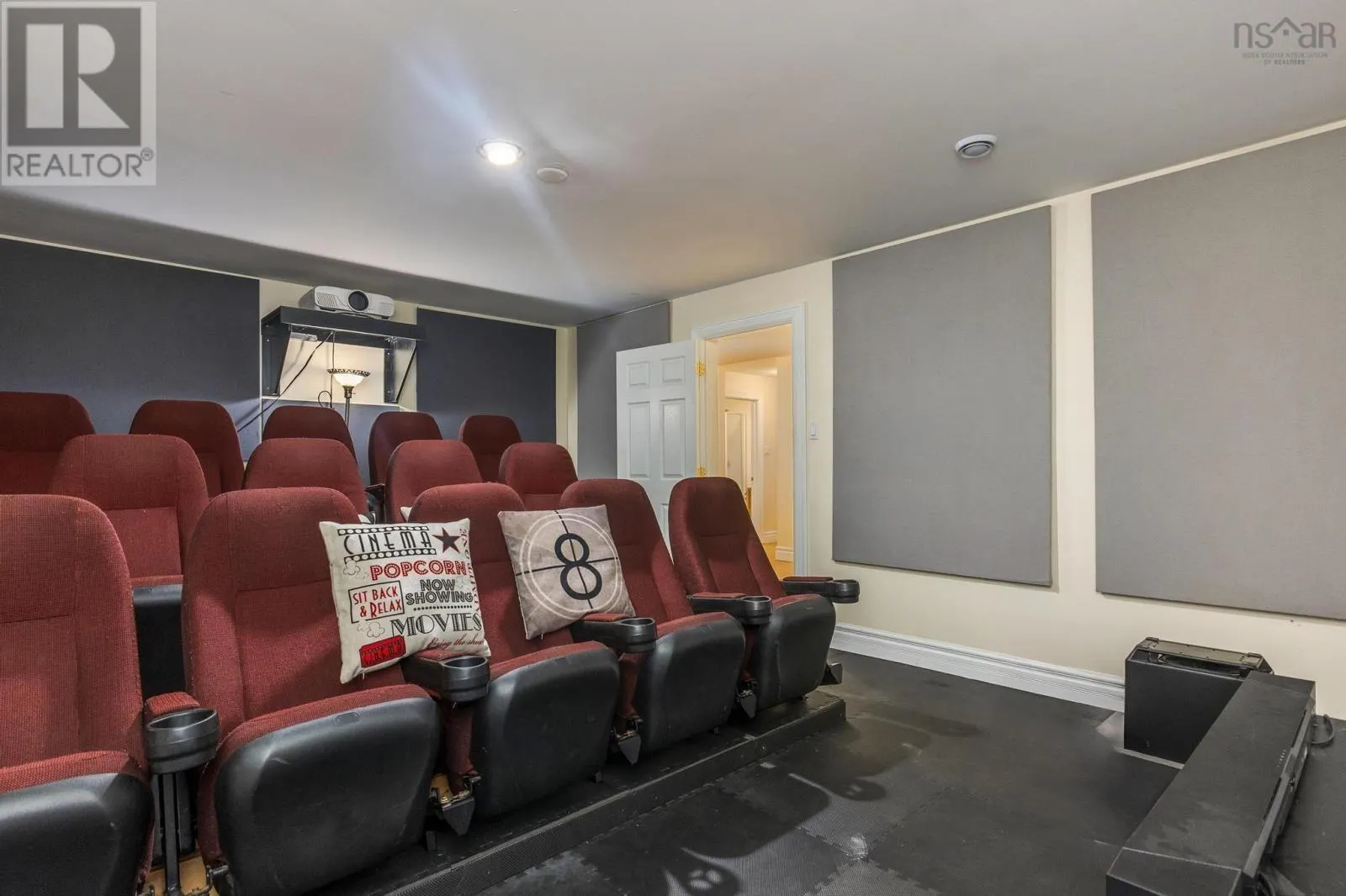21 Long Lake Drive