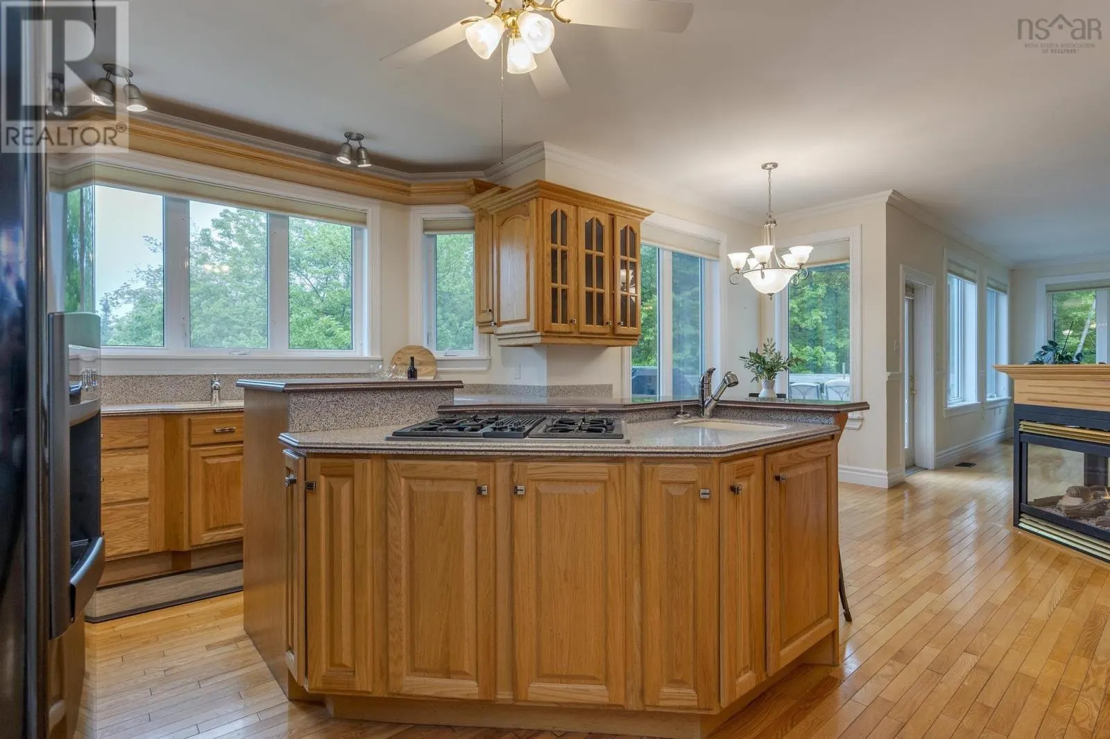 21 Long Lake Drive