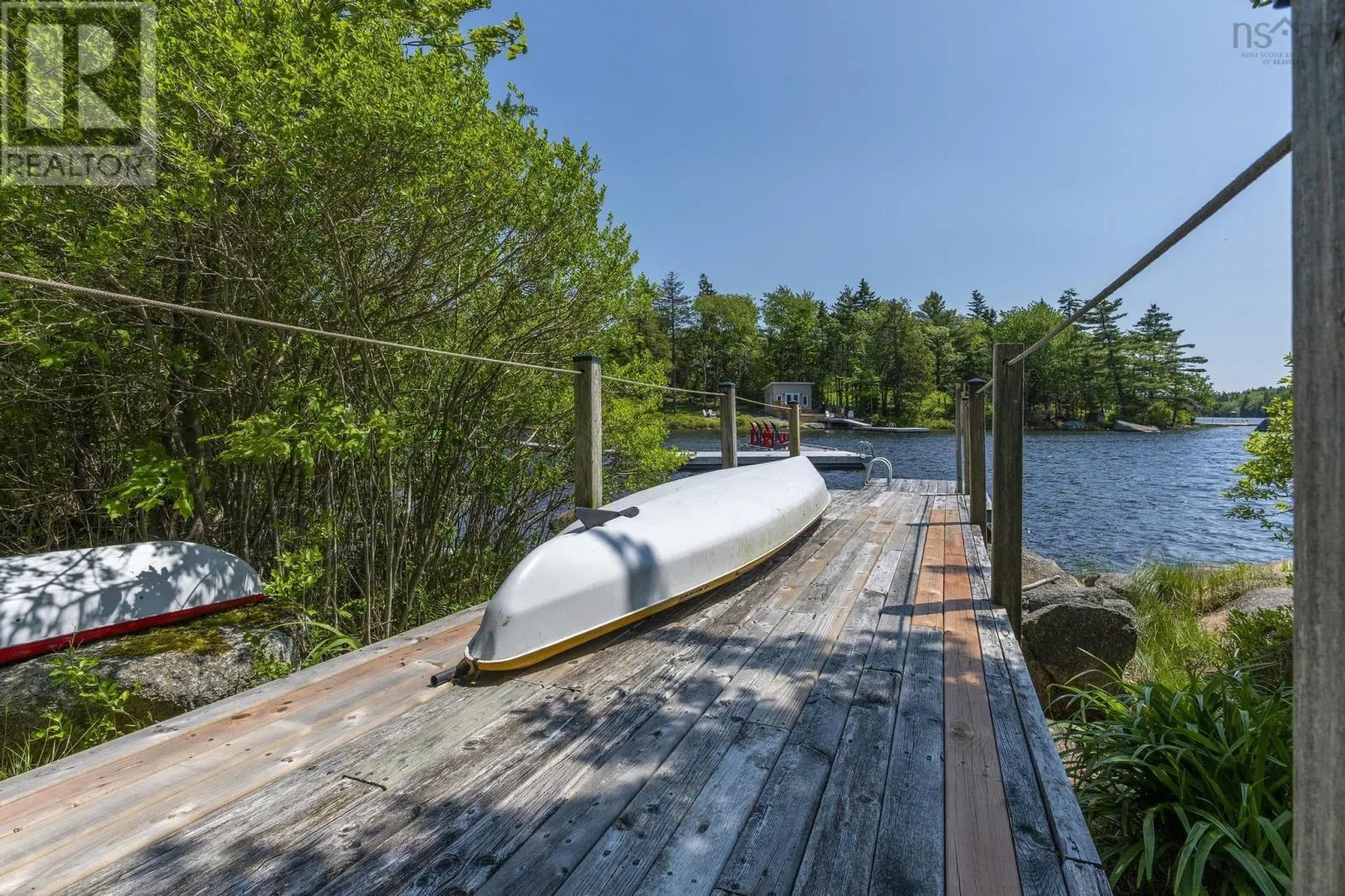 21 Long Lake Drive