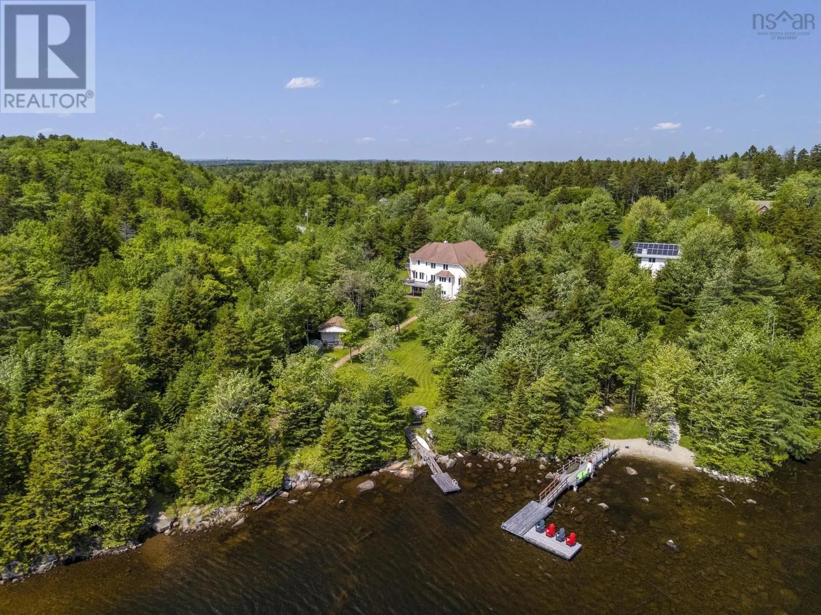 21 Long Lake Drive