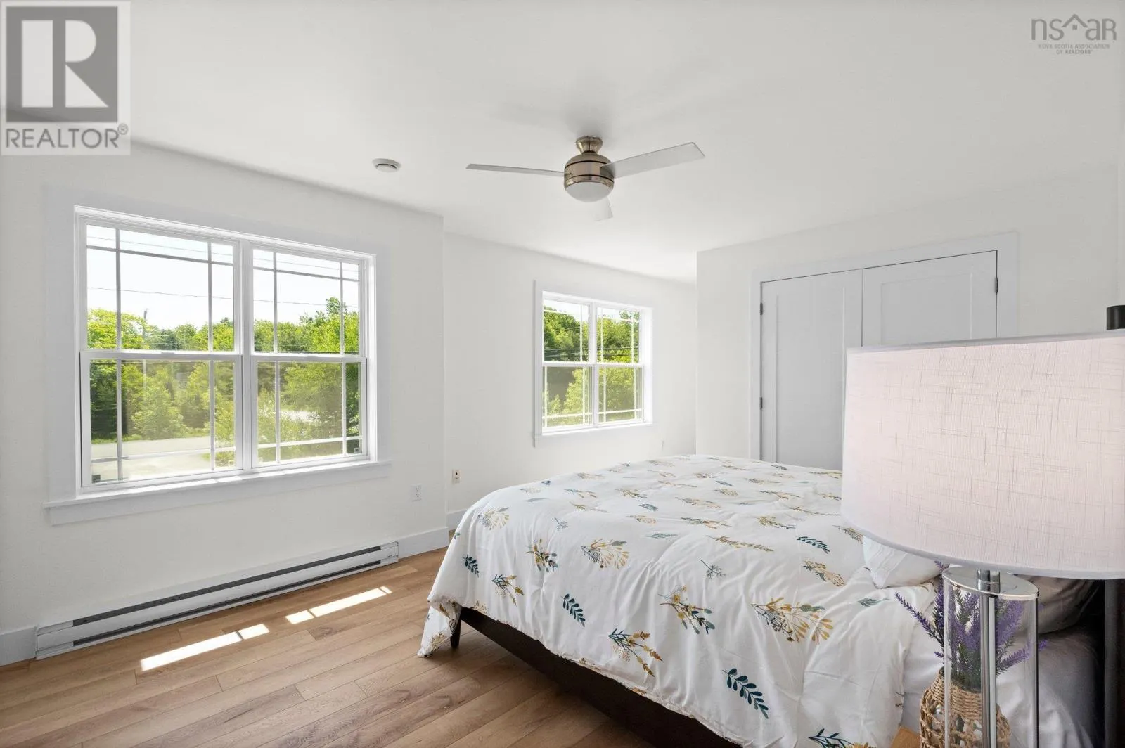247 Pinetree Crescent