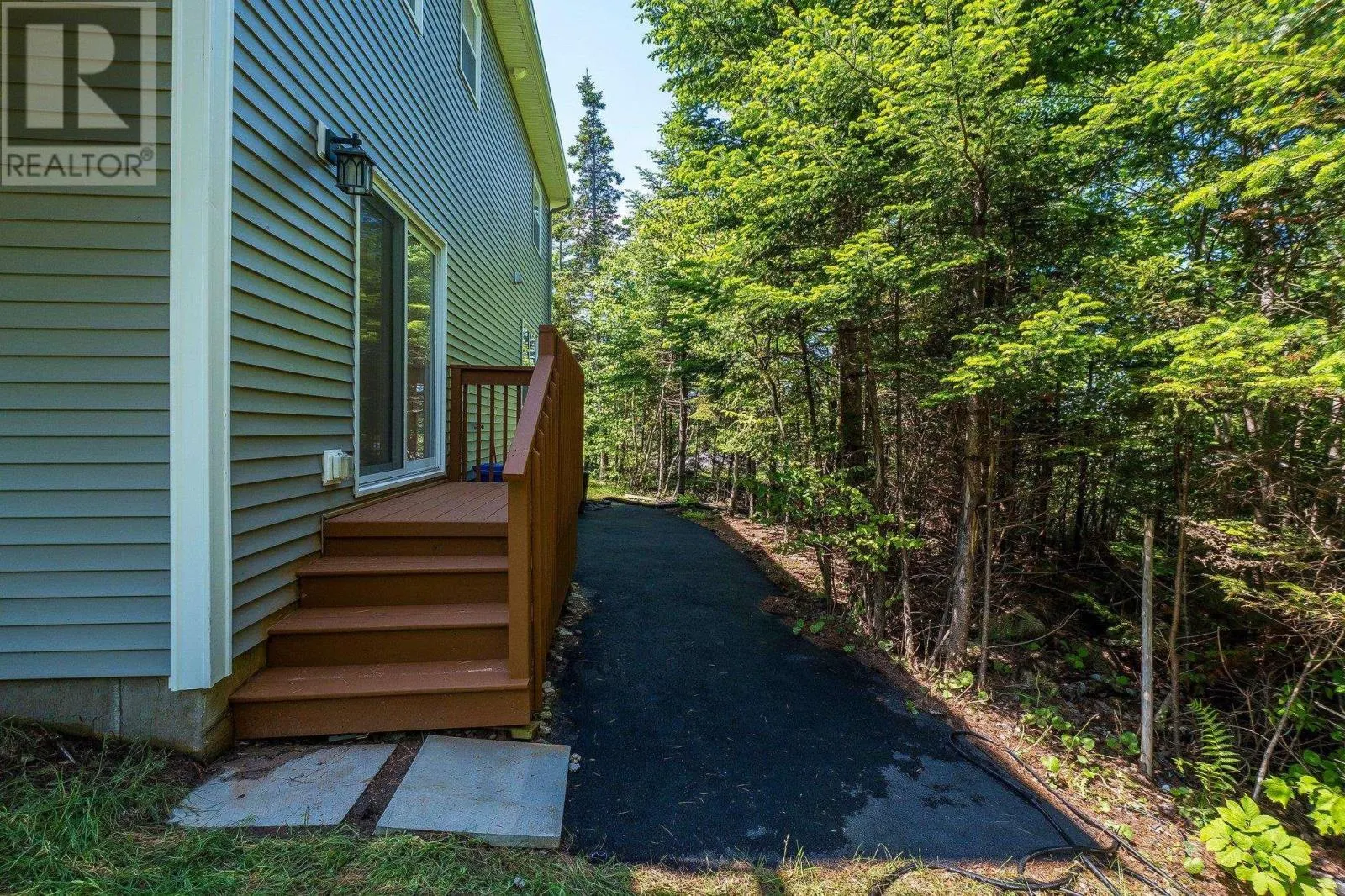 247 Pinetree Crescent