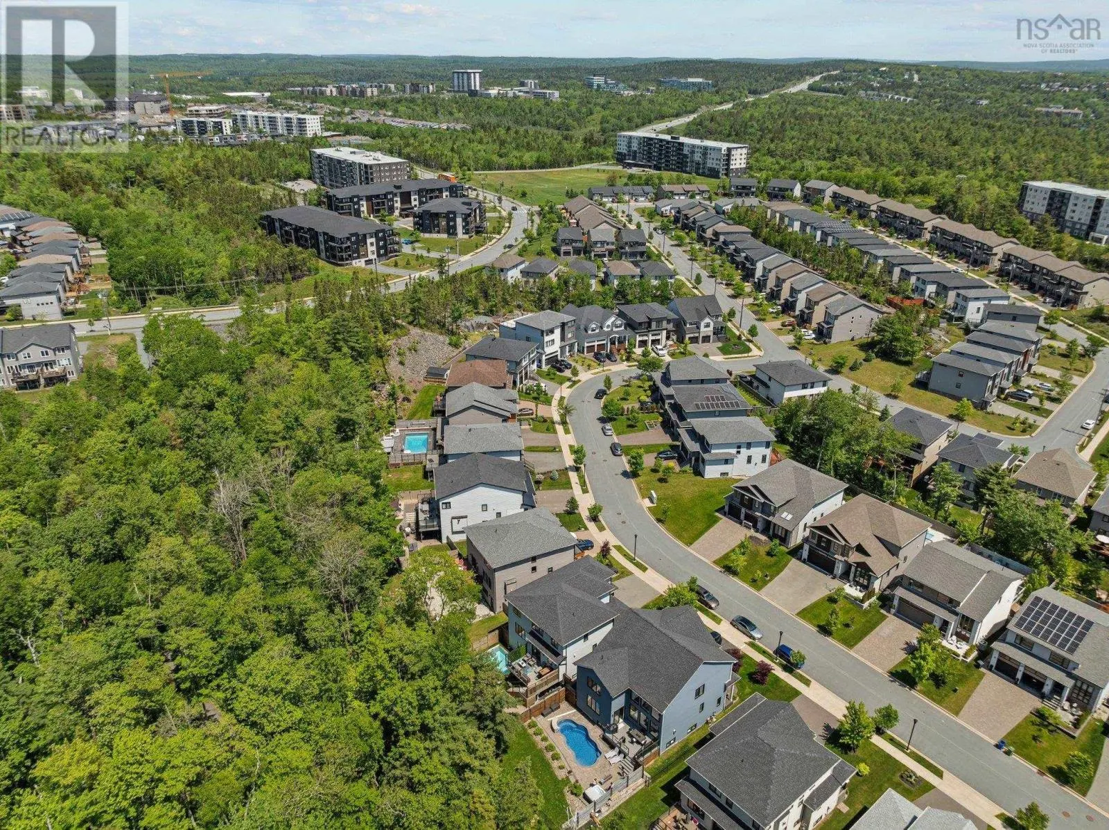 43 Crownridge Drive