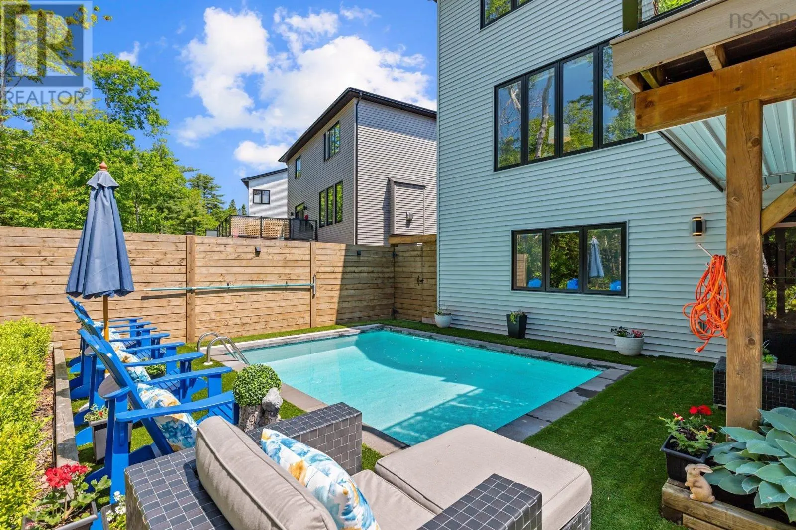 43 Crownridge Drive