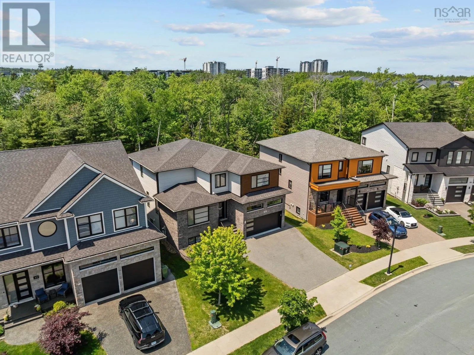 43 Crownridge Drive