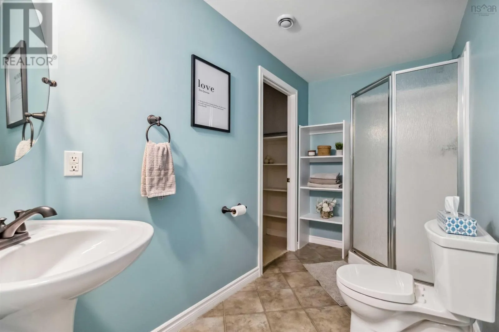 102 10 Regency Park Drive